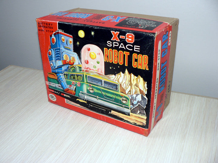 X-9 SPACE ROBOT CAR