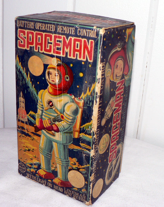 SPACEMAN WITH REMOTE